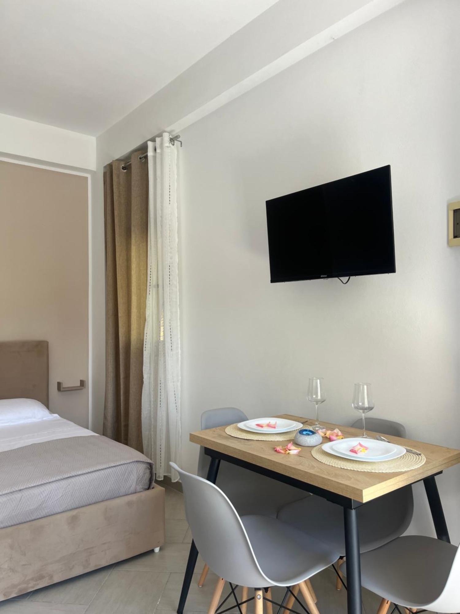 Blossom Apartments Vlorë Exterior foto